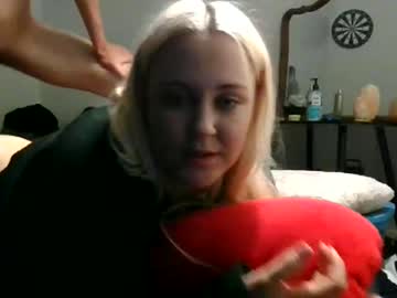 couple Cam Girls Live with haailgoddess
