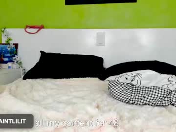 girl Cam Girls Live with lily_holy
