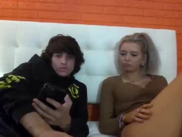 couple Cam Girls Live with bigt42069420