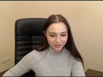girl Cam Girls Live with milllie_brown