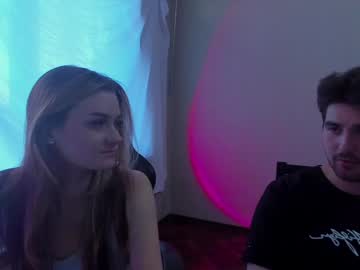 couple Cam Girls Live with baby_cssie