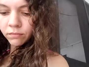 girl
        honeyhive_4u cam image #11034