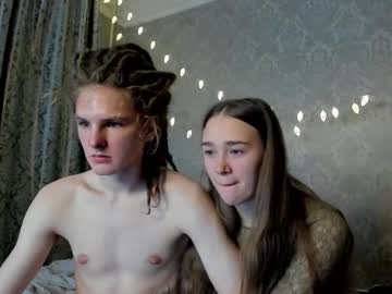 couple Cam Girls Live with surfsexcouple