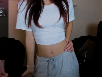 girl
        sable_sky cam image #19036