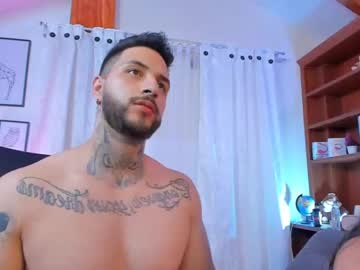 couple Cam Girls Live with annyadamss