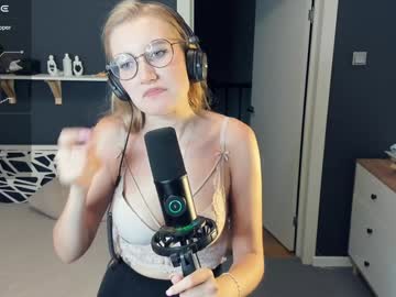 girl Cam Girls Live with mind_of_heart