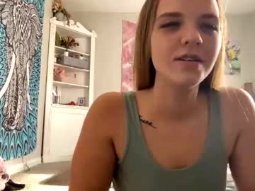girl Cam Girls Live with olivebby02