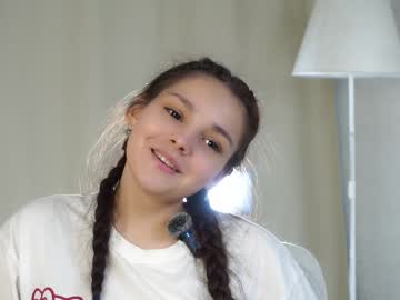girl Cam Girls Live with clever_visionary_