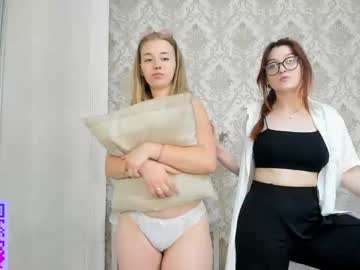 couple Cam Girls Live with normaduell