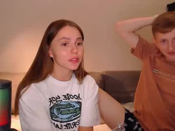 couple Cam Girls Live with julsweet