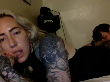 couple Cam Girls Live with paigesixx_charlievicious