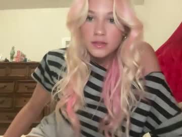 girl
        sweetmorgannn cam image #11210