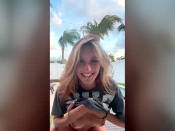 girl Cam Girls Live with juleeahh