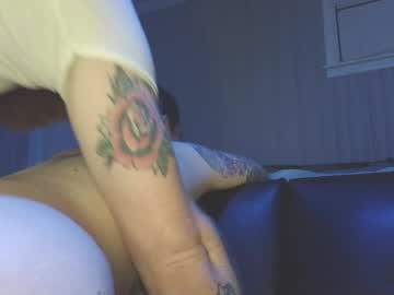 couple
        lotsoffun901 cam image #35864