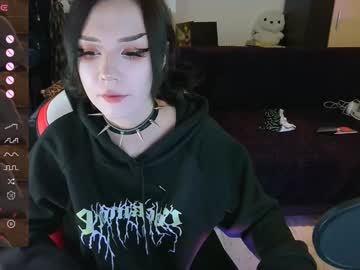 girl Cam Girls Live with broodmommyy3