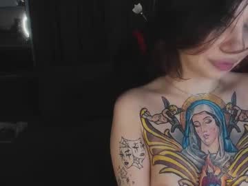 girl
        angel_shad0w cam image #22416