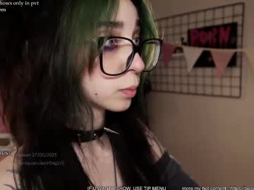 girl
        b0pppo cam image #27200