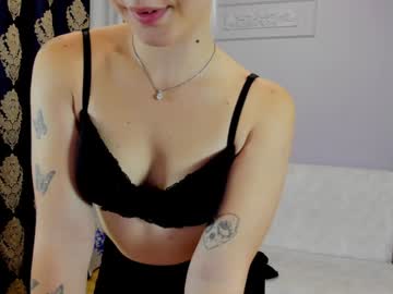 girl Cam Girls Live with shy_layla