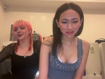 girl
        carmennxo cam image #30247