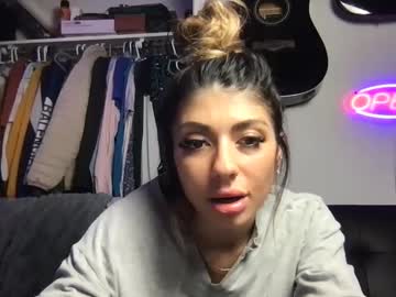 couple Cam Girls Live with bayjaexxx