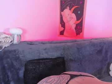 girl
        nesuko_evil cam image #32893