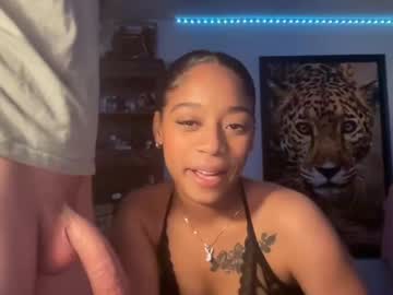 couple Cam Girls Live with lunaa_11