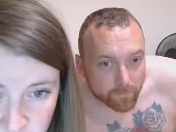 couple Cam Girls Live with pregnantlucyrose