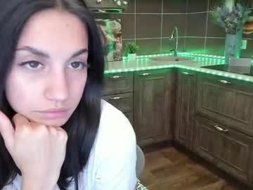 girl
        hurricane__katrina cam image #14995