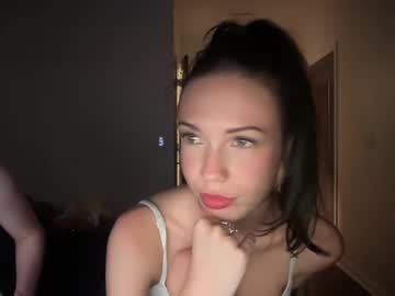 girl Cam Girls Live with lucywhiteeee