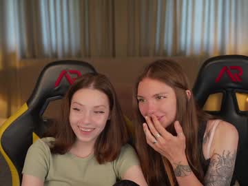 couple Cam Girls Live with kaila_shine_054