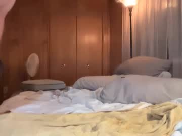 couple Cam Girls Live with blondeslovebondage