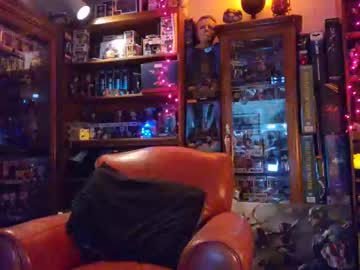 couple Cam Girls Live with lilbatt