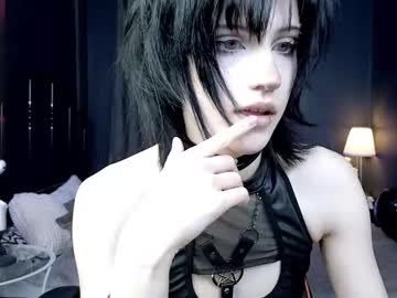 girl
        dark_vamp_ cam image #27416