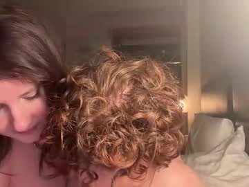 couple Cam Girls Live with vibeshere