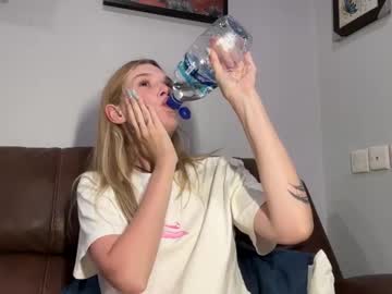 couple Cam Girls Live with pussymoneywet