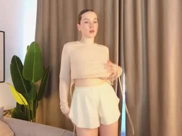 girl
        kylie_moss cam image #22424
