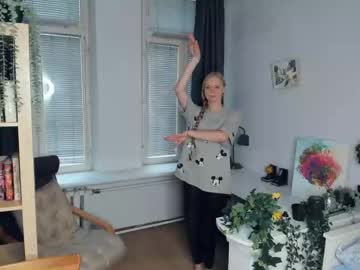 girl Cam Girls Live with rave_the_love