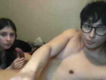 couple Cam Girls Live with hyunluv