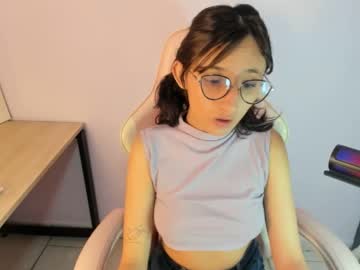 girl Cam Girls Live with princess_foxxxy1