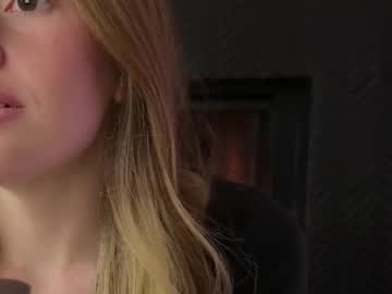 girl
        amberdmariee cam image #20231