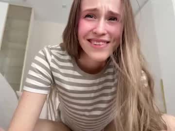 girl
        vi_world cam image #34498