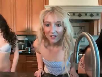 girl Cam Girls Live with lilybrown07