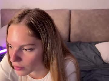 couple Cam Girls Live with frenzyfoxs