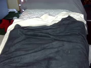 couple
        savagebarbie01 cam image #19258