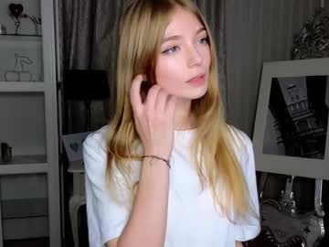 girl
        lovely_shyy cam image #17344
