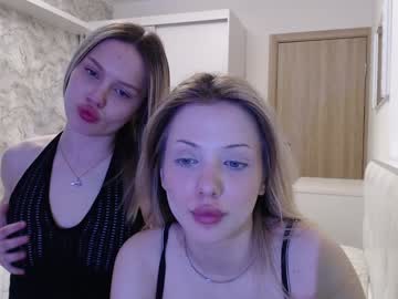 couple Cam Girls Live with alice_nika