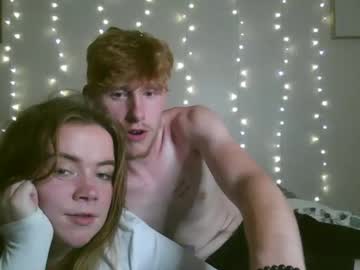 couple Cam Girls Live with zekeee420
