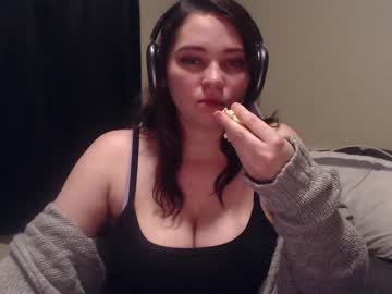 girl
        rowanswolves cam image #8258