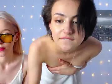 couple Cam Girls Live with kayla_bennet