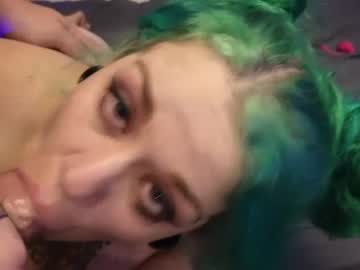 couple Cam Girls Live with quinnbaby